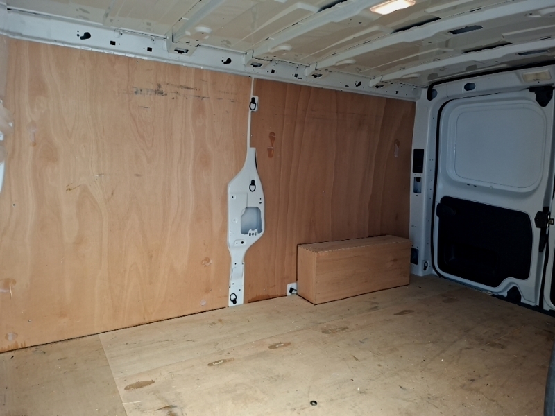 Renault Trafic Ll30 Blue Dci 130 Advance Safety Van White #6
