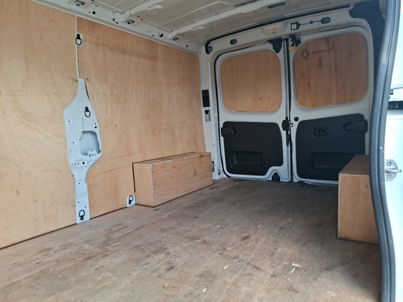 Renault Trafic Ll30 Blue Dci 130 Advance Safety Van White #6