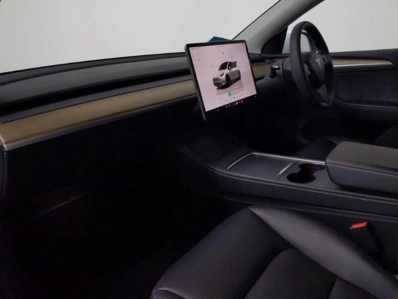 Tesla Model Y Long Range Awd White #5
