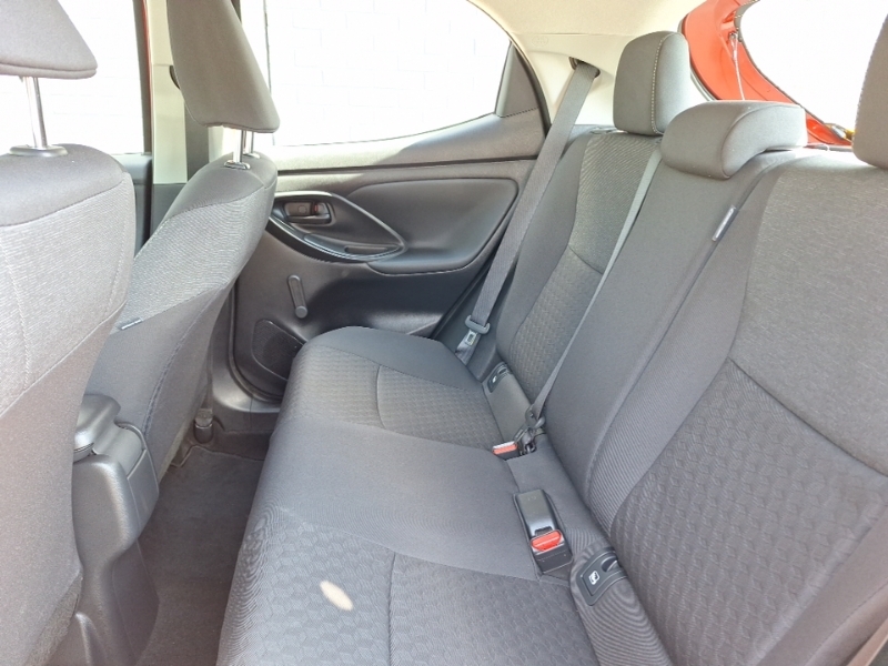 Toyota Yaris 1.5 Hybrid Icon Cvt Red #6