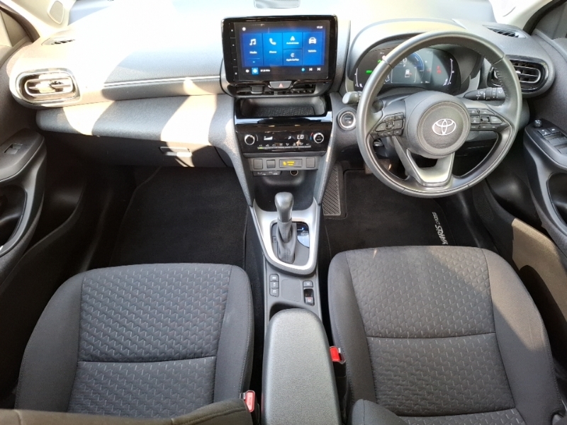 Toyota Yaris Cross 1.5 Hybrid Icon Cvt Black #3