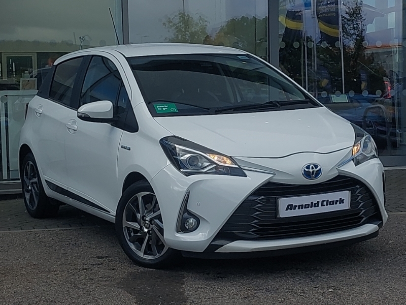 Toyota Yaris 1.5 Hybrid Y20 Cvt Bi-tone White