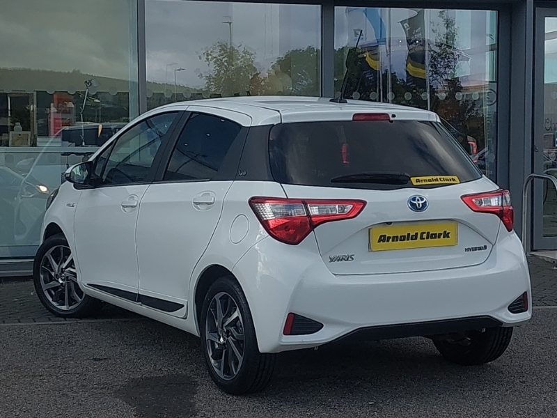 Toyota Yaris 1.5 Hybrid Y20 Cvt Bi-tone White #2