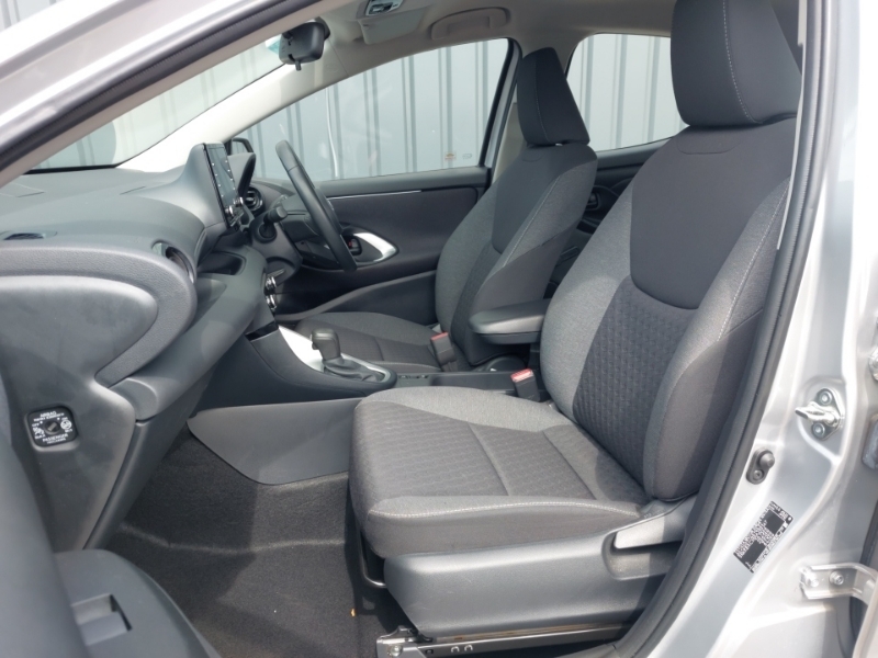 Toyota Yaris 1.5 Hybrid Icon Cvt Silver #5