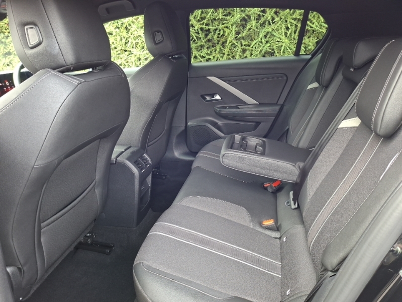 Vauxhall Astra 1.2 Turbo 130 Gs Black #6