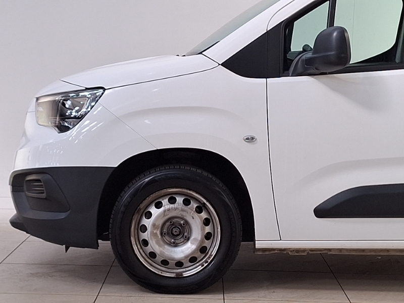 Vauxhall Combo 1.6 Turbo D 2300 Edition L2 Euro 6 Ss 6Dr #19
