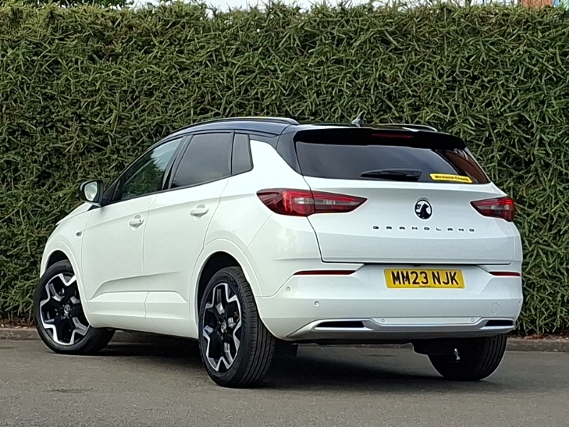 Vauxhall Grandland 1.2 Turbo Ultimate White #2