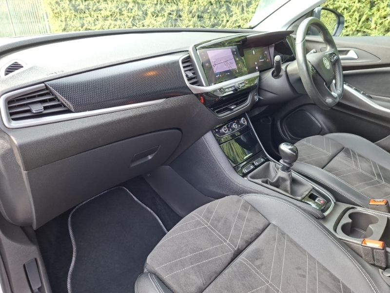 Vauxhall Grandland 1.2 Turbo Ultimate White #5