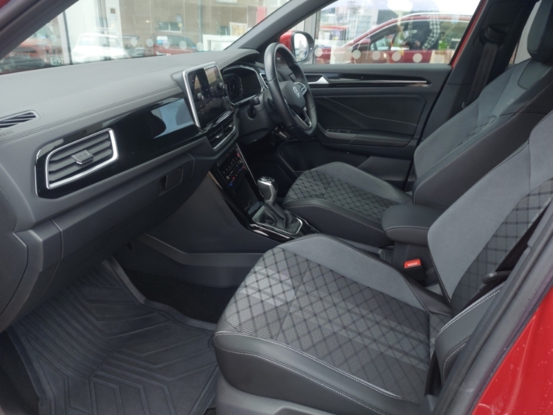 Volkswagen T-Roc 1.5 Tsi R-line Dsg Red #5