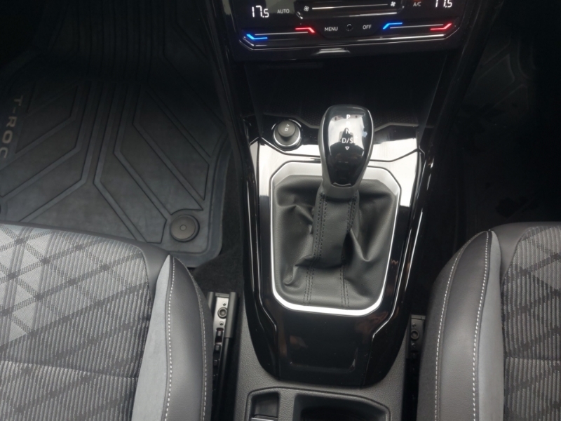 Volkswagen T-Roc 1.5 Tsi Evo Active Dsg Grey #17