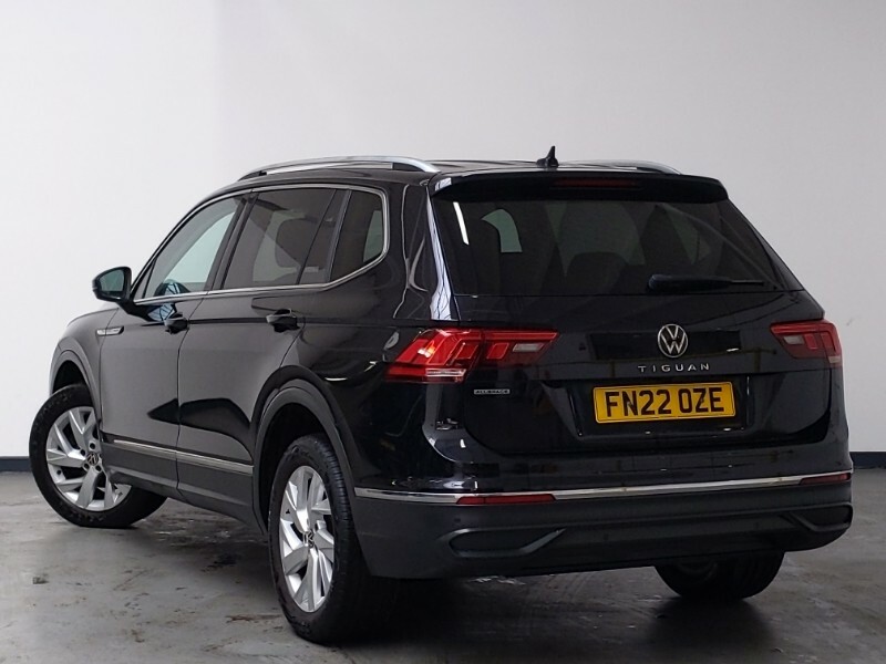 Volkswagen Tiguan Allspace 1.5 Tsi Life Black #2