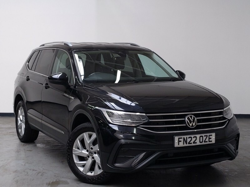 Volkswagen Tiguan Allspace 1.5 Tsi Life Black