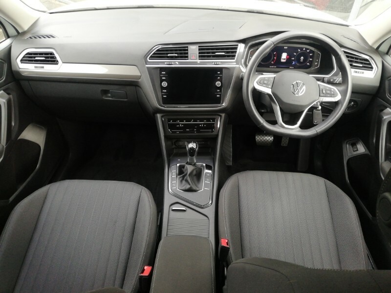 Volkswagen Tiguan Allspace 1.5 Tsi Life Dsg White #2