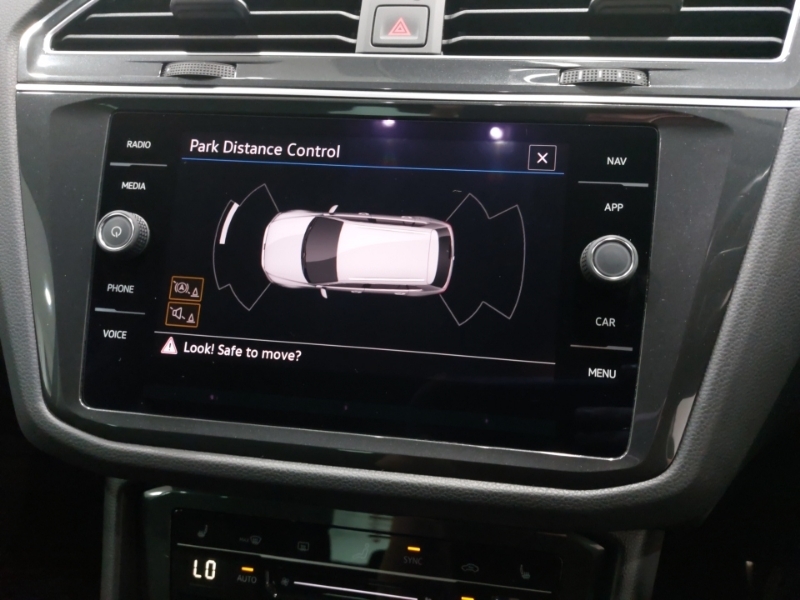 Volkswagen Tiguan Active Tsi White #9