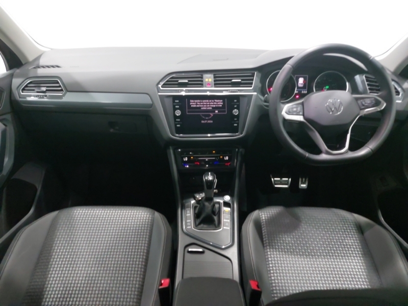 Volkswagen Tiguan 1.5 Tsi 150 Active Dsg Grey #3