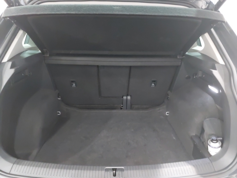 Volkswagen Tiguan Active Tsi White #18