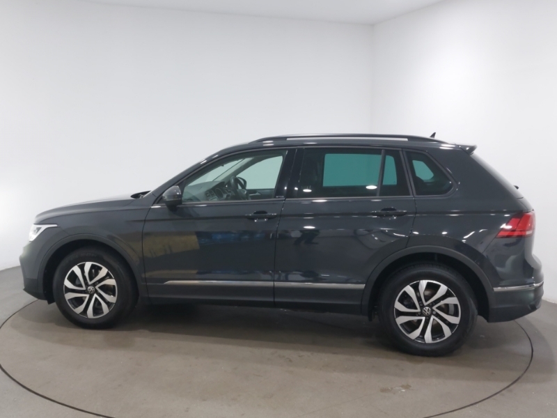 Volkswagen Tiguan 1.5 Tsi 150 Active Dsg Grey #4