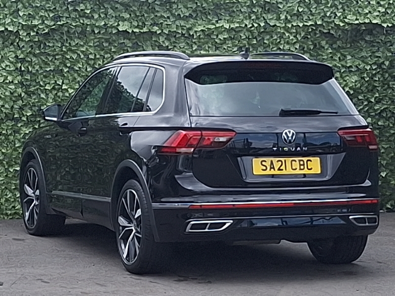 Volkswagen Tiguan 2.0 Tdi R-line Dsg Black #2