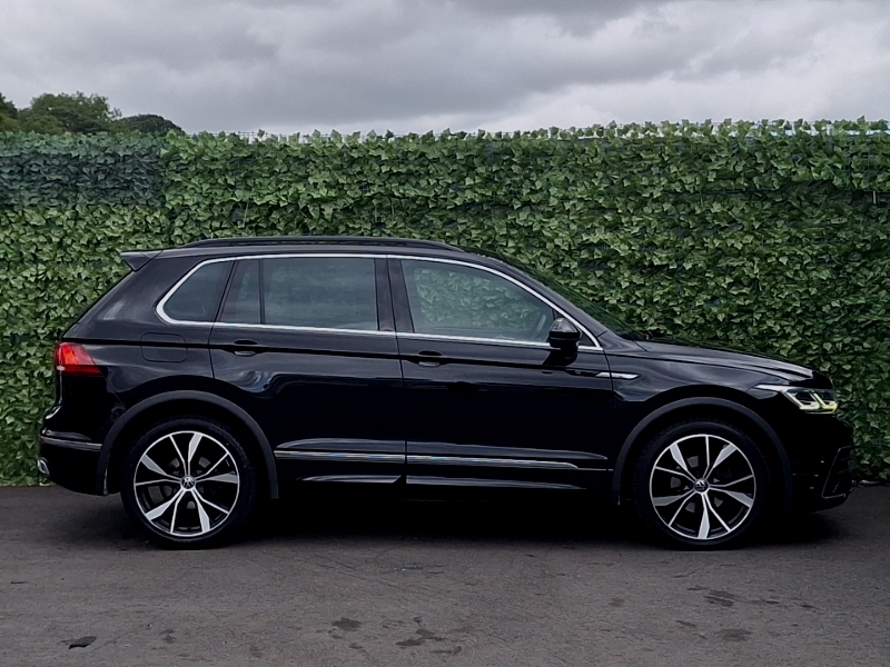 Volkswagen Tiguan 2.0 Tdi R-line Dsg Black #3