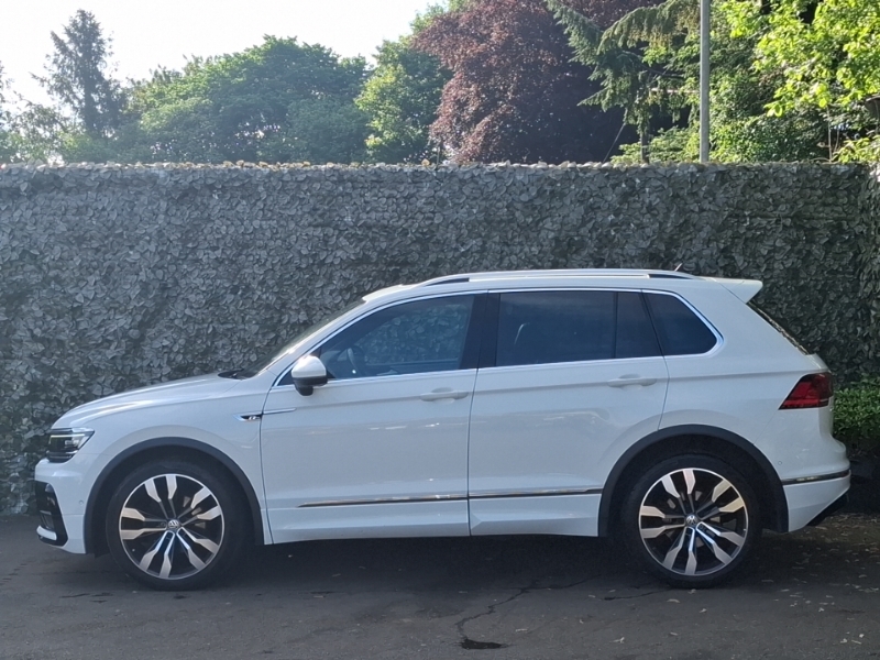 Volkswagen Tiguan 2.0 Tdi 150 4Motion R-line Tech Dsg White #4