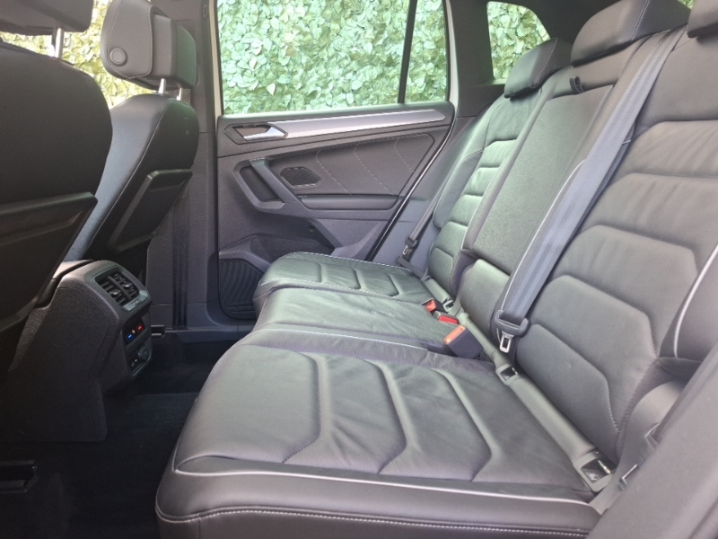 Volkswagen Tiguan 2.0 Tdi 150 4Motion R-line Tech Dsg White #6