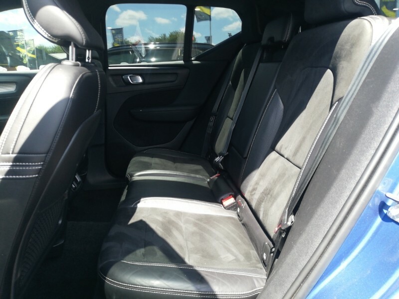 Volvo XC40 1.5 T3 163 R Design Blue #6