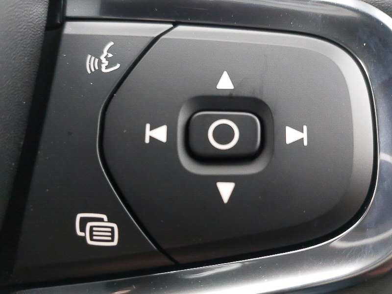Volvo XC40 2.0 B4p Ultra Dark Silver #14