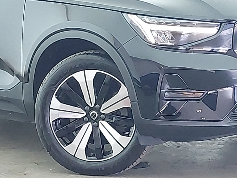 Volvo XC40 Plus, B4 Mild Hybrid, Dark Black #20