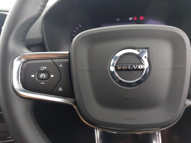 Volvo XC40 Plus, B4 Mild Hybrid, Dark Black #12