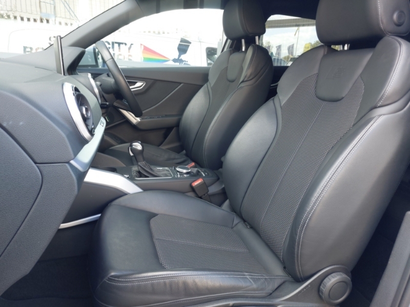 Audi Q2 35 Tfsi S Line S Tronic Grey #5