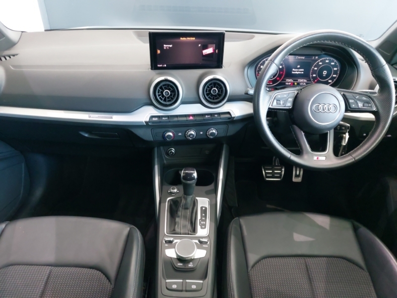 Audi Q2 35 Tfsi S Line S Tronic Grey #3