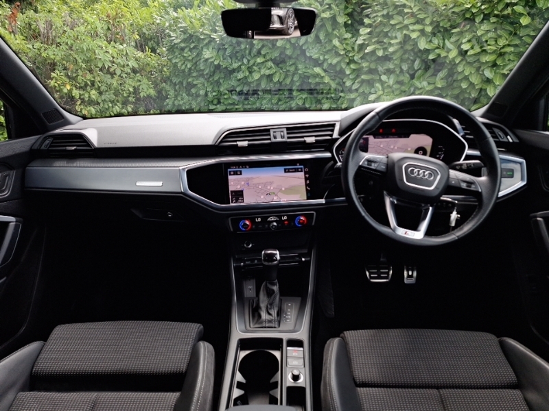Audi Q3 35 Tfsi S Line S Tronic Grey #3