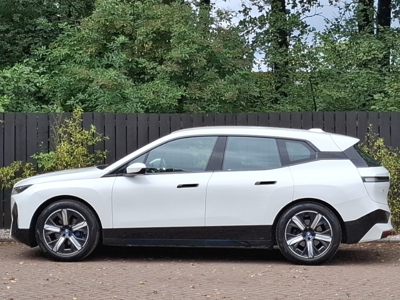 BMW iX 240Kw Xdrive40 M Sport 76.6Kwh White #4