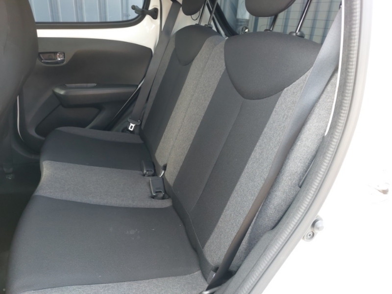 Citroen C1 1.0 Vti Flair White #6