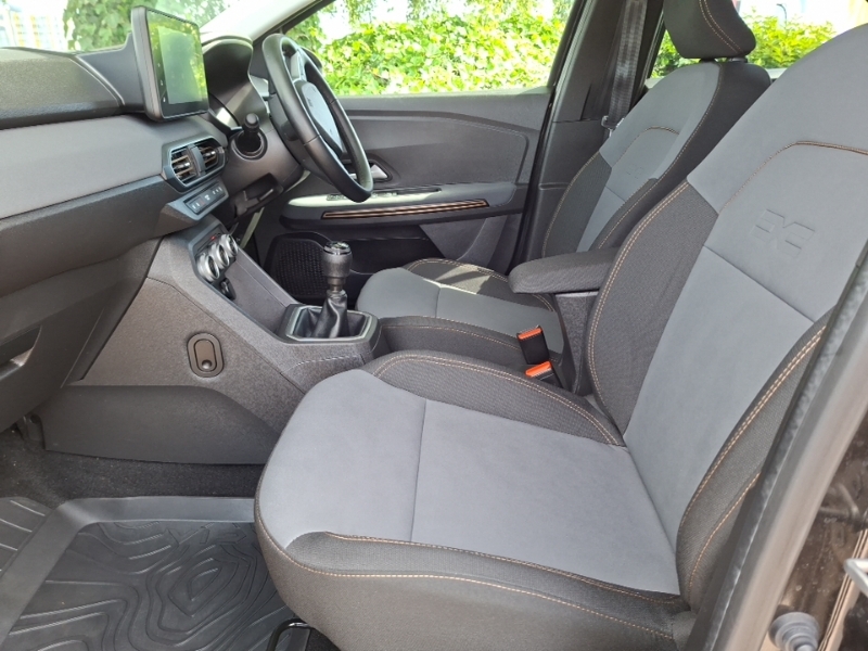 Dacia Jogger 1.0 Tce Extreme Black #5