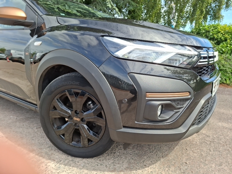 Dacia Jogger 1.6 Tce H Extreme Mpv Hybrid Black #20