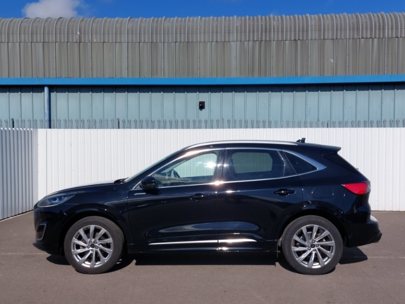 Ford Kuga 1.5 Ecoboost 150 Vignale Black #4
