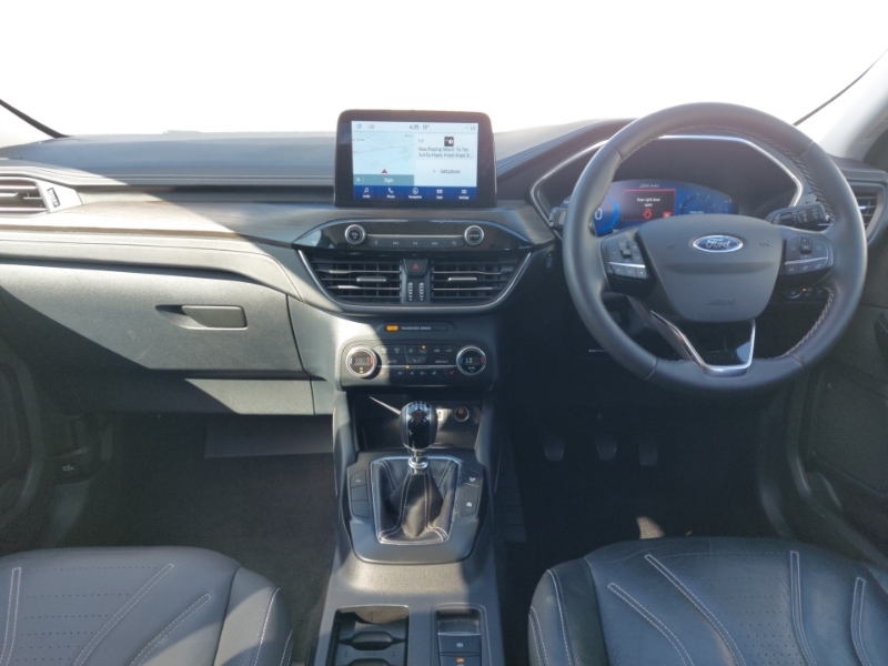 Ford Kuga 1.5 Ecoboost 150 Vignale Black #3