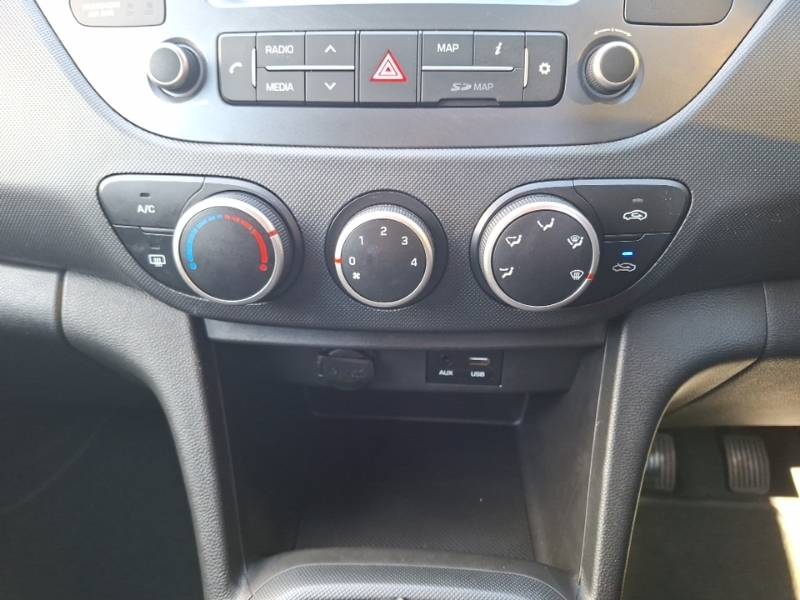Hyundai I10 1.2 Se Red #15