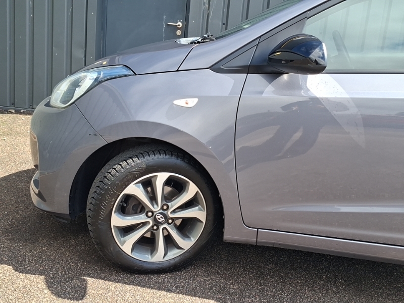 Hyundai I10 1.2 Se Red #19