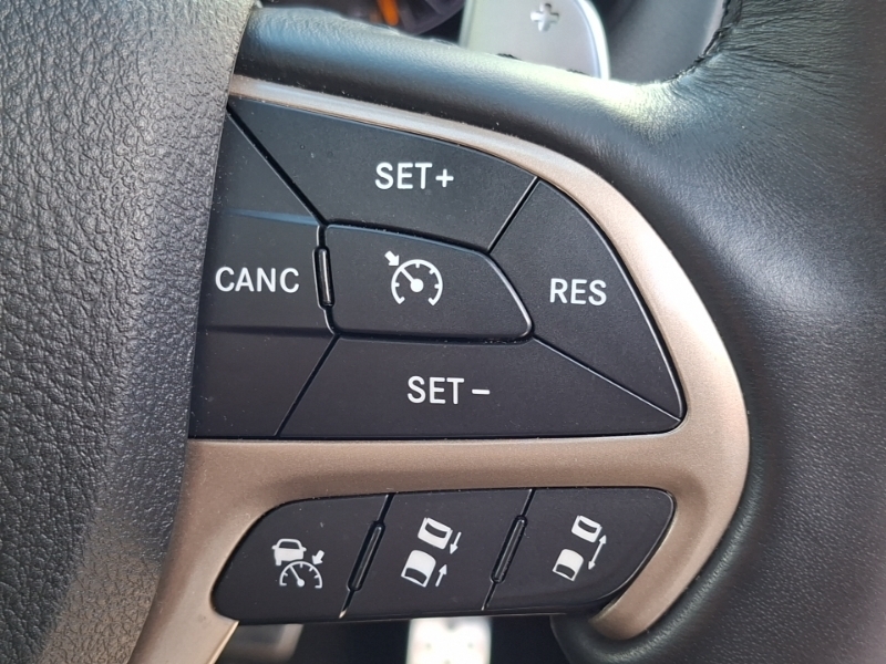 Jeep Grand Cherokee 2016 3.0 V6 Crd Summit 247 Bhp White #13