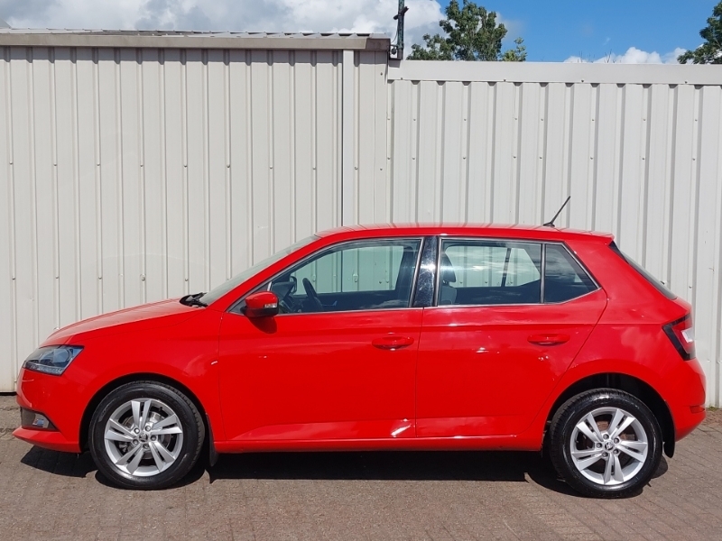 Skoda Fabia 1.0 Tsi Se Red #4