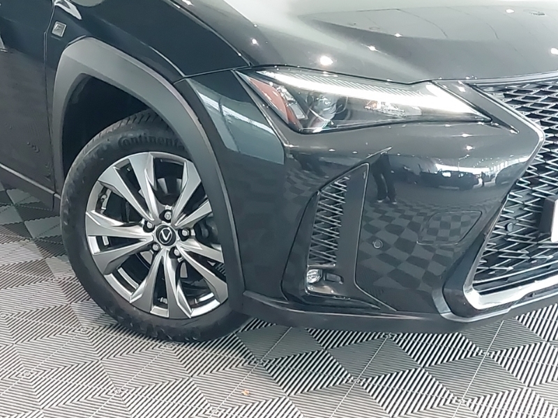 Lexus UX F-sport Design White #20