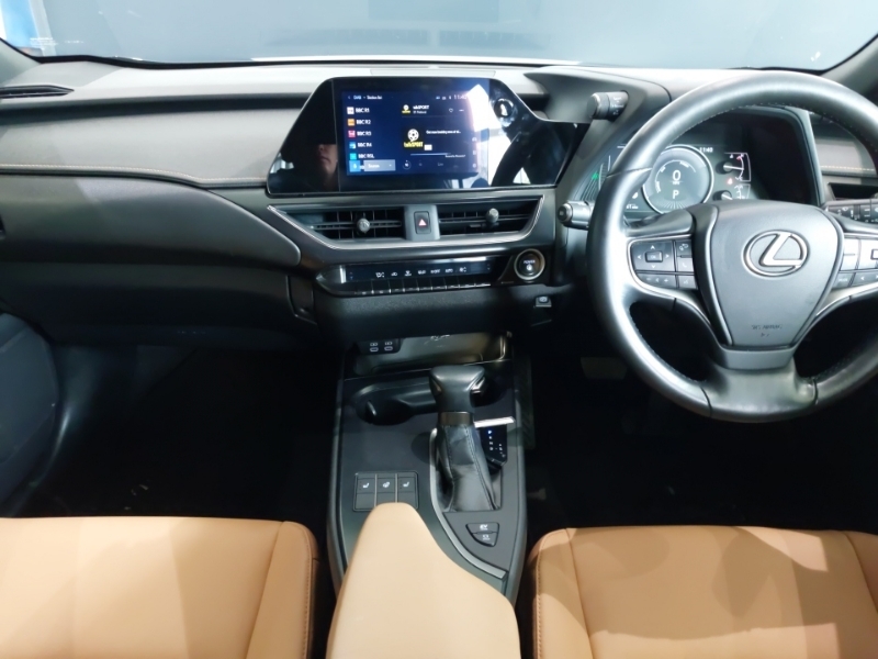Lexus UX 250H 2.0 F-sport Design Cvt Black #3
