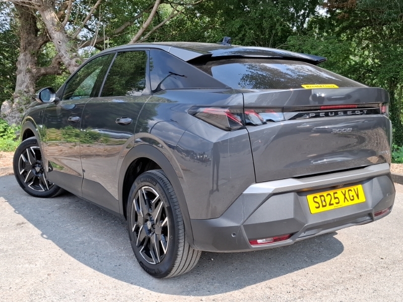 Peugeot 3008 1.2 Hybrid 136 Gt E-dsc6 Grey #2