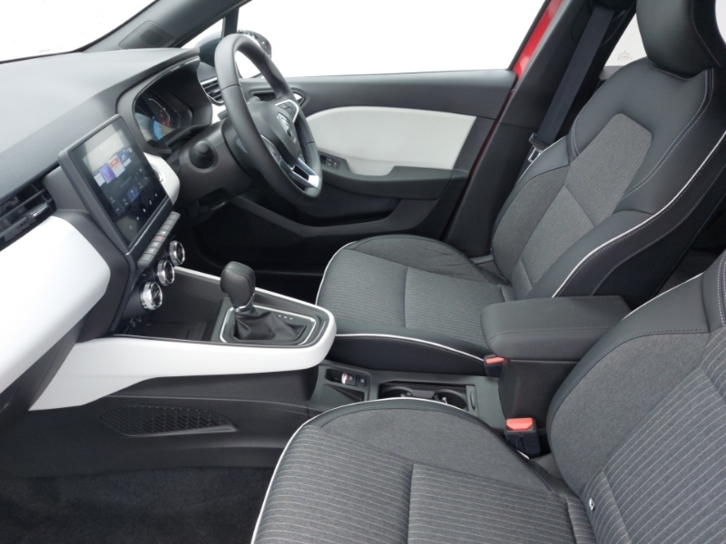 Renault Clio 1.6 E-tech Full Hybrid 145 Techno Red #5