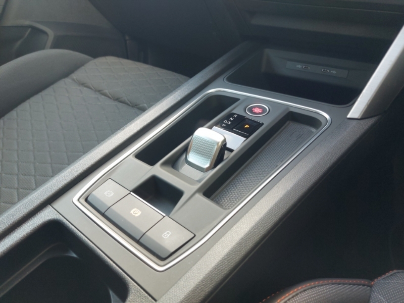 Seat Leon 1.0 Etsi Dsg Fr Cwvehiclemarketing Black #12
