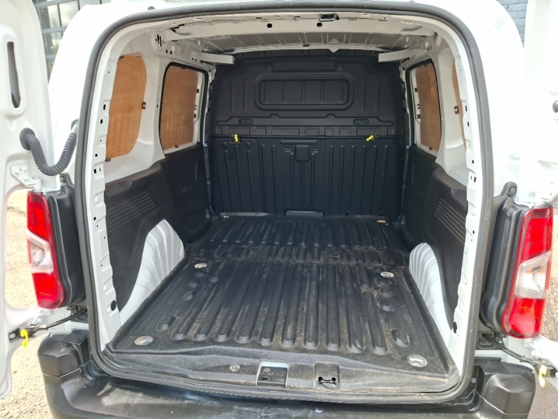 Toyota Proace City 1.5 Bluehdi Design Short Panel Van White #18