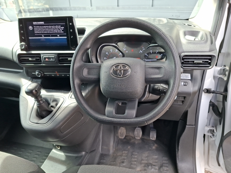Toyota Proace City 1.5 Bluehdi Design Short Panel Van White #8