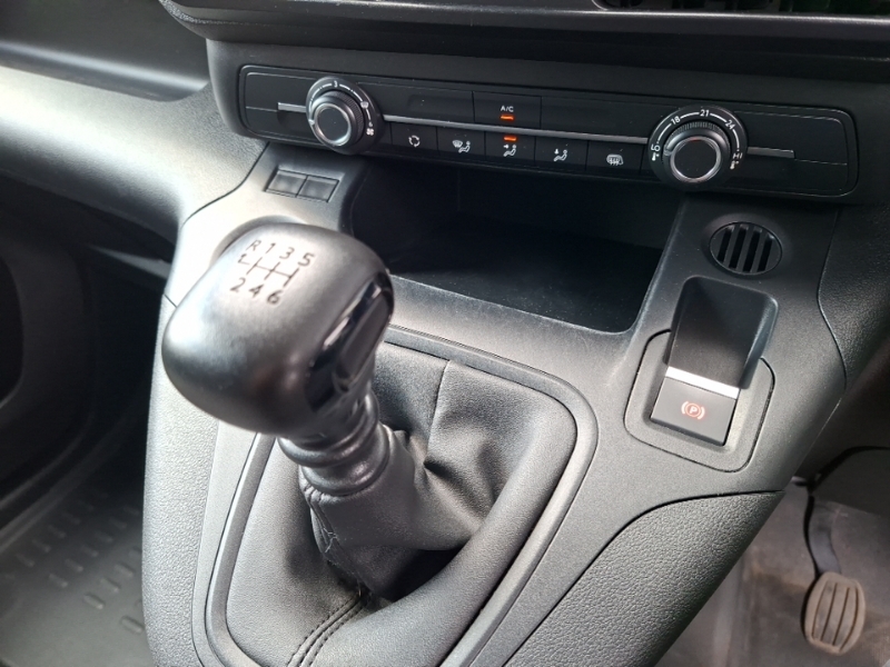 Toyota Proace City 1.5 Bluehdi Design Short Panel Van White #15
